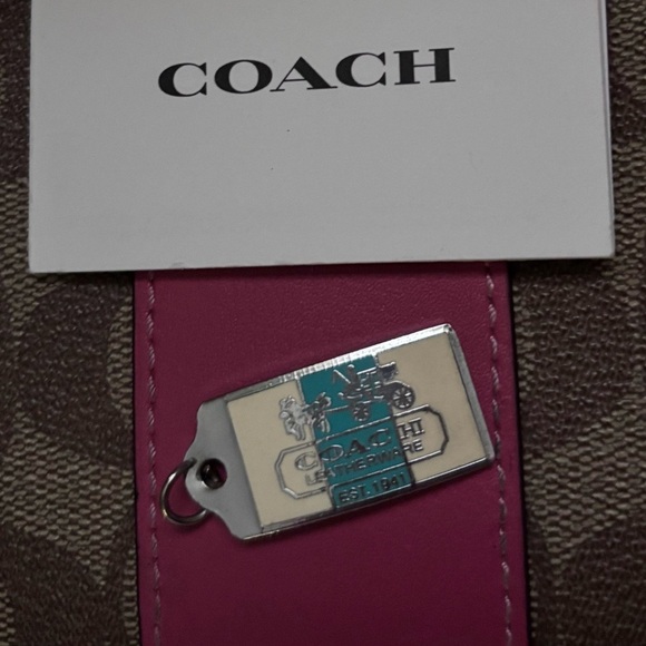 Coach Vintage Enamel Heritage Wristlet Rare White/Blue Hang Tag Bag Charm - Picture 1 of 5